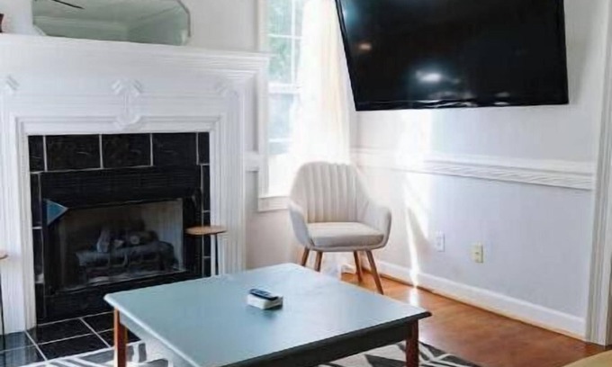 Mobile Apartment | Cozy Midtown Mobile Home; Fireplace & Pet-Friendly