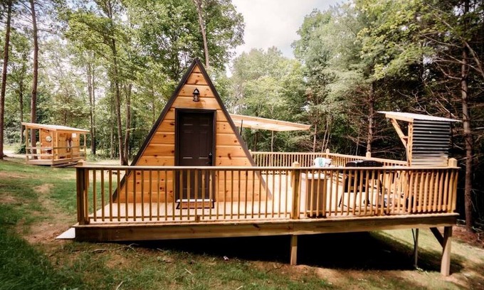 Robbins Cabin | Cozy Modern A-Frame with Private Access Trail to Black Creek in Robbins, Tennessee