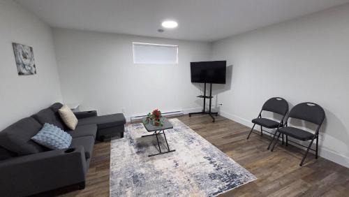 Riverview Apartment | Cozy Modern Basement Suite in Riverview