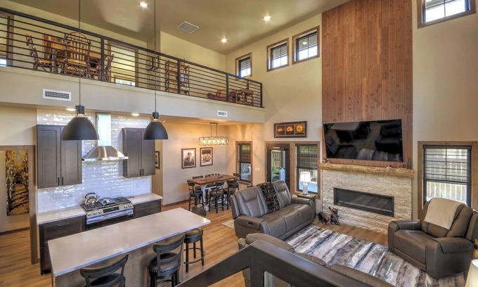 Red Lodge House | Cozy Mountain Retreat