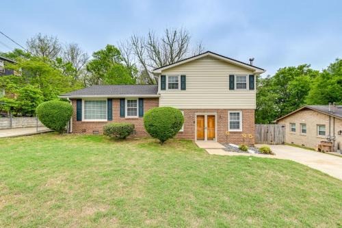 Waterfalls Park House | Cozy Nashville Getaway 11 Mi to Downtown!