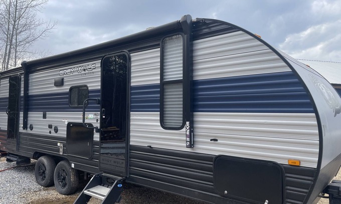 Van Buren RV Rental | Cozy on Current River