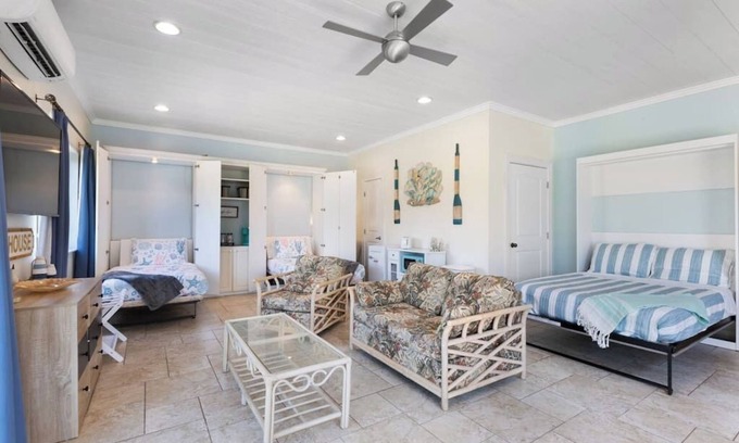 Ono Island Apartment | Cozy Perdido Key Studio on Golf Course - Private Guest Suite