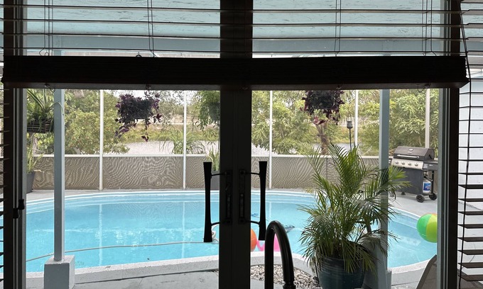 Miramar House | Cozy PoolHome |Near Beaches/ HardRockCasino&Stadium