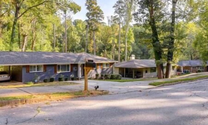 Atlanta House | Cozy & Quiet Basement Apartment near Downtown ATL