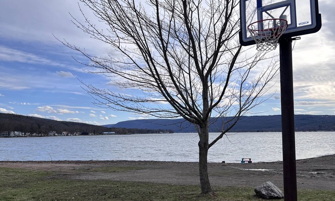 Town of Richmond Apartment | Cozy, romantic getaway on a quiet Finger Lake