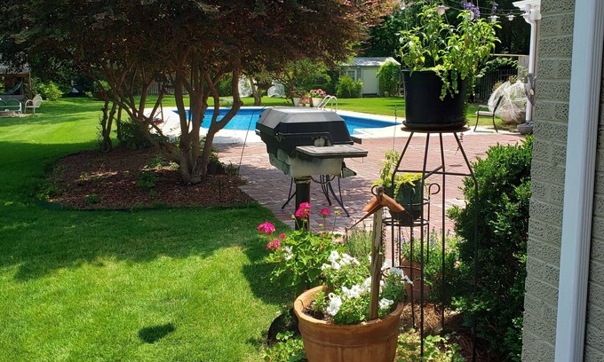 Montgomery Apartment | Cozy Room/Studio in Beautiful Home