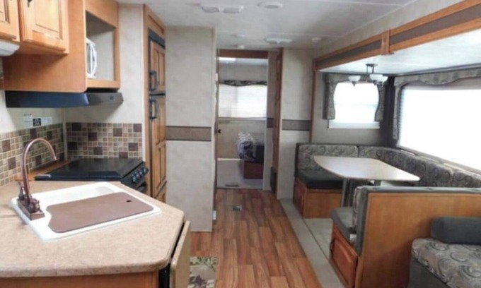 Sault Ste. Marie House | Cozy RV in Pleasant Sault Ste. Marie with AC - Sleeps 7