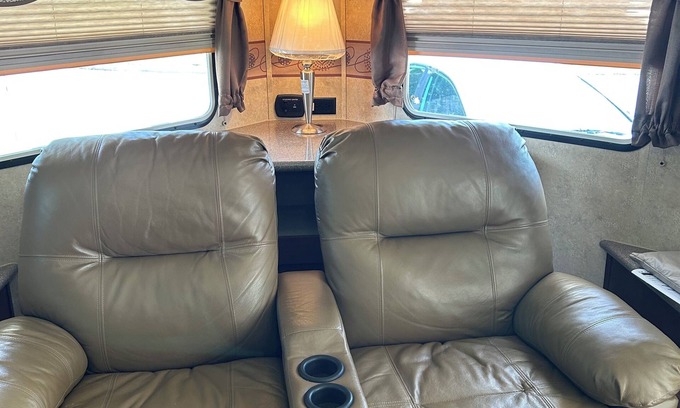 San Marcos House | Cozy RV with AC and WiFi in Terrific San Marcos, close to river tubing.