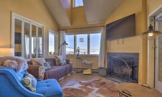 Granby Condo | Cozy Ski-In/Ski-Out Granby Condo w/Balcony!