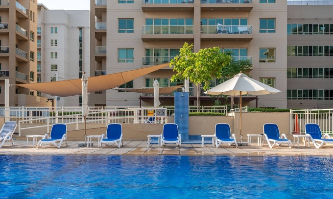 The Greens Apartment | Cozy Stay in the Greens| 1BR Near MOE & TECOM