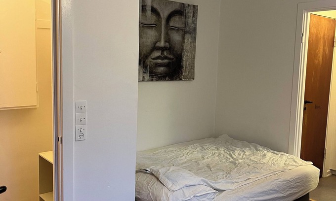 Charlottenlund Apartment | Cozy studio apartment close to public transportation