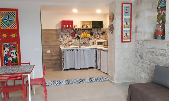 Ragusa Apartment | Cozy studio apartment in the historic center
