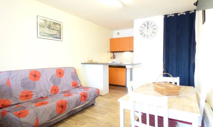 Arette Apartment | Cozy studio for 4 with direct slopes access in Arette