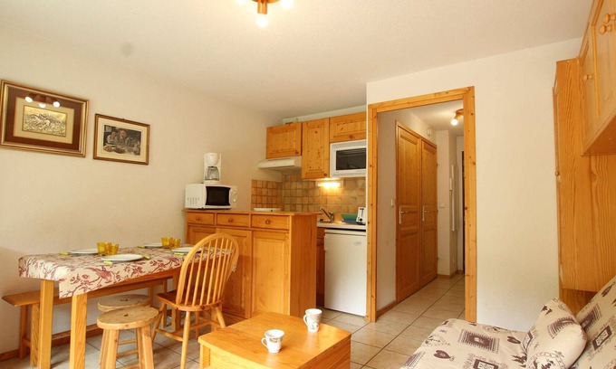 Saint-Chaffrey Apartment | Cozy Studio for 4 with South-Facing Terrace in Serre-Chevalier