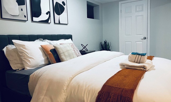 Queens Apartment | Cozy studio in tranquil Queens with WiFi, AC