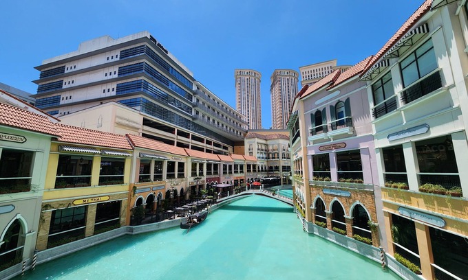 Pinagsama Apartment | Cozy Studio Interconnected to The Grand Canal Mall FREE PARKING ON PREMISE