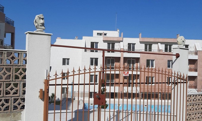 Byala Apartment | Cozy studio with WiFi, AC and pool in enchanting Byala, 500m from the sea
