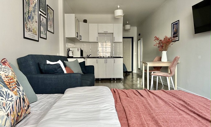 Almaty Apartment | Cozy studio with WiFi and AC in center of Almaty