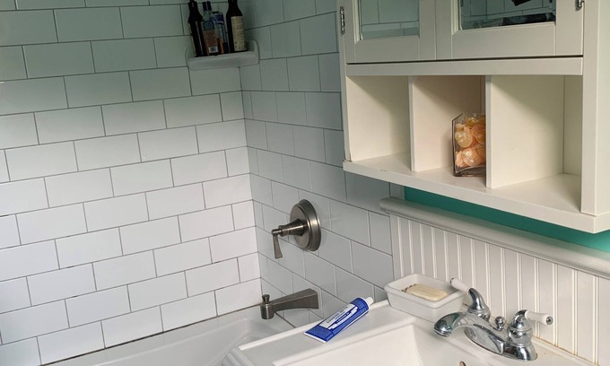 Southold Apartment | Cozy studio with WiFi and AC in welcoming Southold