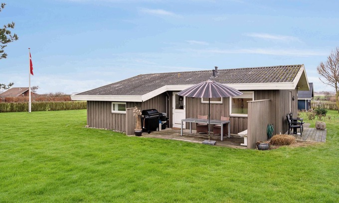 Næs House | Cozy summer house close to the beach