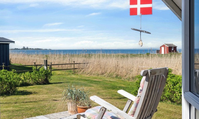 Norre Aby House | Cozy summer house in Føns with sea view