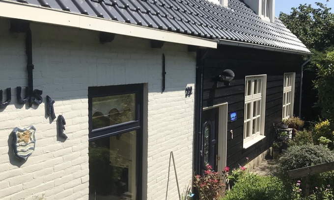 Zonnemaire Other | Cozy sunny apartment, 2 pax with large garden, near Grevelingen sea, WiFi