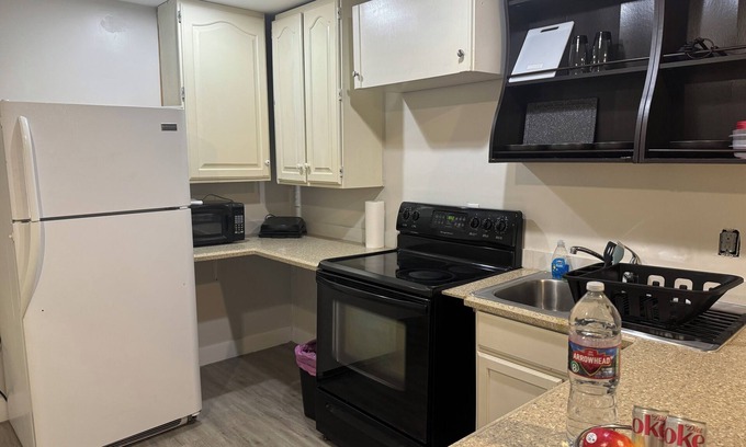 Eagle Mountain House | Cozy townhome in peaceful Eagle Mountain with fitness room, WiFi, AC