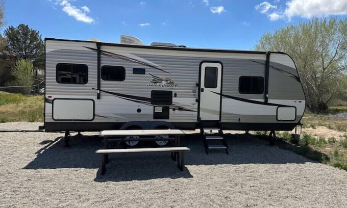 Victorville House | Cozy trailer in Apple Valley