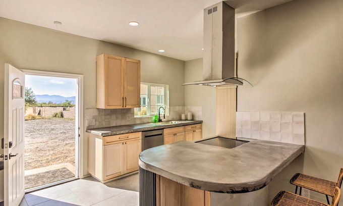 Tortolita House | Cozy Tucson Guesthouse: Fire Pit + Mtn Views!