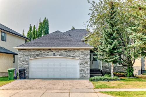 Signal Hill House | cozy two bedrooms with external bathroom just for you