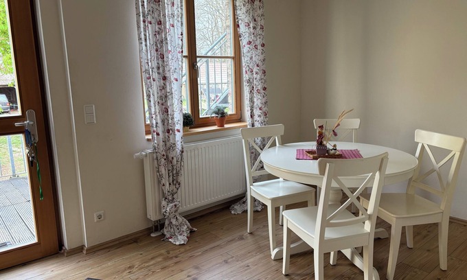 Oberhavel Apartment | Cozy vacation apartment/fitter's room for 1-3 persons near Berlin FeWo 1.