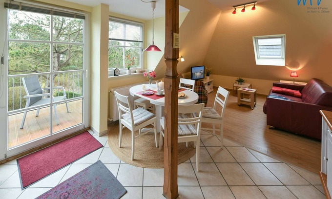 Wangerooge Apartment | Cozy vacation apartment with sunny balcony and wonderful view of nature!