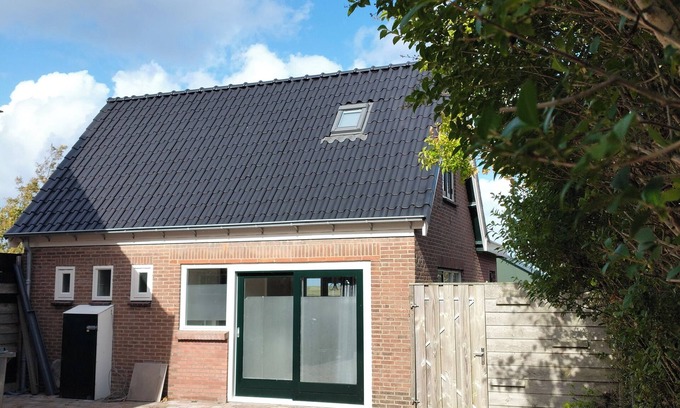 Camperduin House | Cozy vacation home for 4 people very close to beach, dunes and polder.