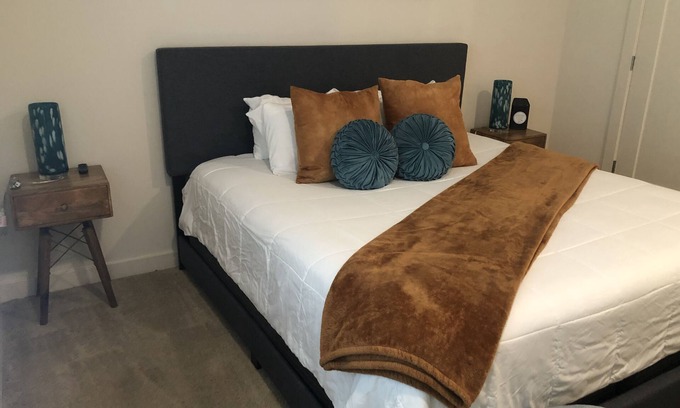 Norfolk - Virginia Beach Apartment | “Cozy VB Getaway” near Premium Outlets-Pet Friendly