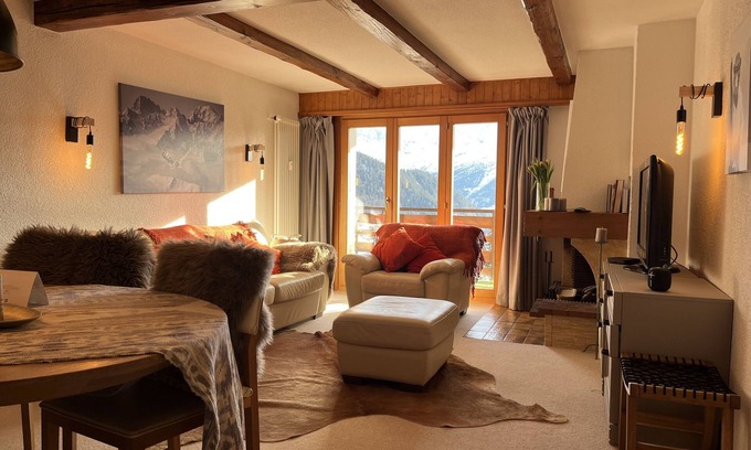 Verbier Apartment | Cozy Verbier flat in front of ski lift with fantastic mountain view!
