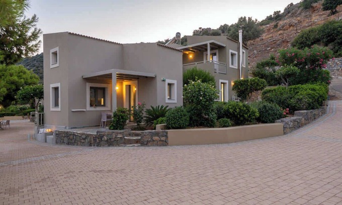 Stalida House | Cozy Villa with Private Terrace & Sea View