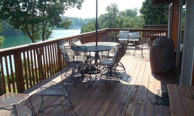 Huddleston Cabin | Cozy Waterfront Cottage - Cabin 5 Cedar Key , No Wake Cove, Great Views