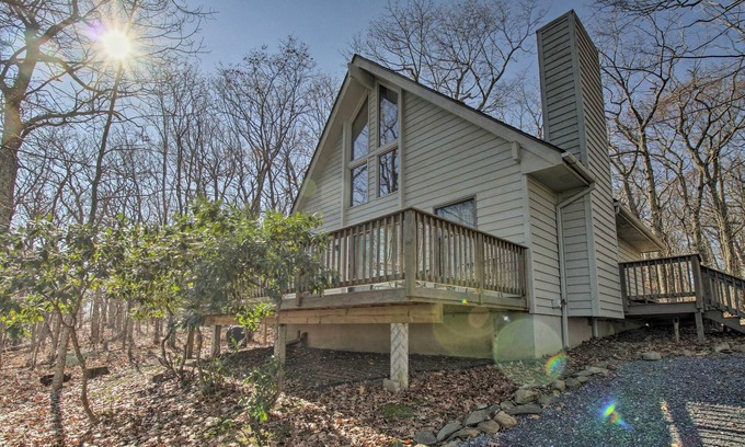 Wintergreen Cabin | Cozy Wintergreen Cabin Near Mountain Inn & Slopes!