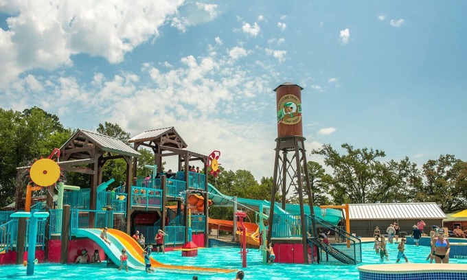 Tyler Cabin | Cozy Wood Cottage in Tyler