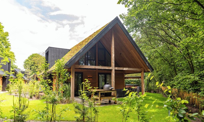 Wekerom House | Cozy yet spacious forest villa with 3 suites – perfect for 6 nature lovers.
