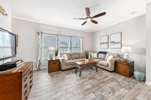 Gulf Shores House | CozyCoastalRetreat - Steps2Beach - RoomyEscape
