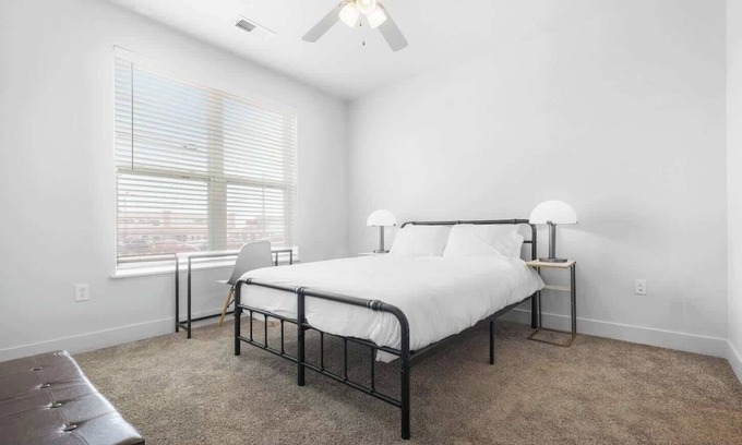 Indianapolis Apartment | CozySuites Modern 2BR, Nora Indianapolis #9