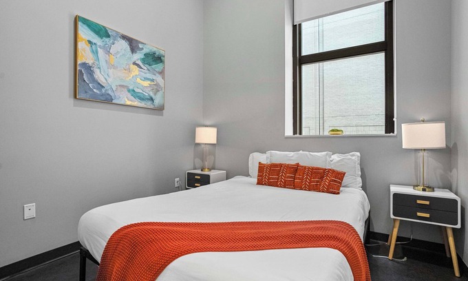 Cultural District Apartment | CozySuites Trendy 1BR in Downtown Pitts #6