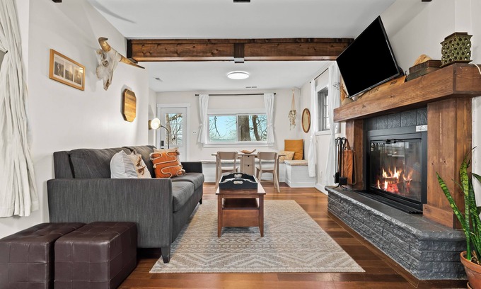 Allenton Cottage | Cranberry Lake Hideaway ~ Cozy Cottage w/Sauna, Outdoor Shower, Kayaks, Games