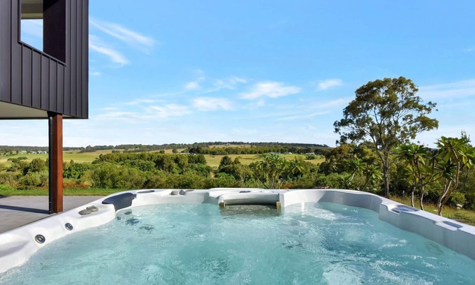 Elderslie House | Cranky Corner River View! Where Luxury Meets Nature