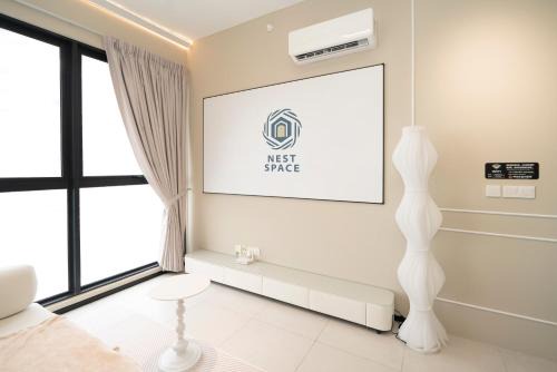 George Town Apartment | Creamy French at Urban Suite