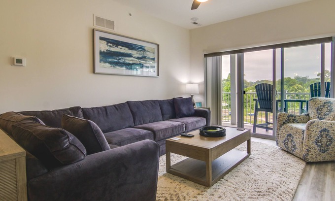 Rehoboth Beach Condo | Creek Access & Balcony: Lewes Home Near Beaches
