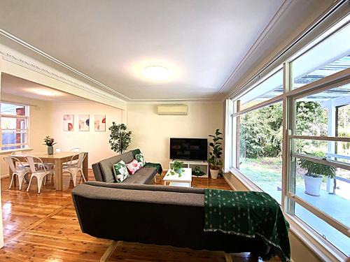 Pennant Hills House | Creekside House