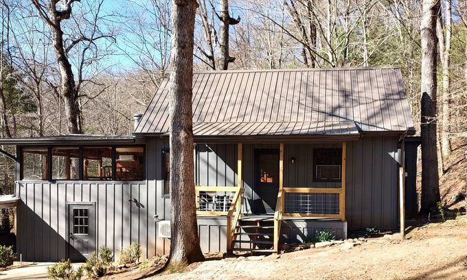 Rabun Gap Cabin | Creekside Peaceful Cabin